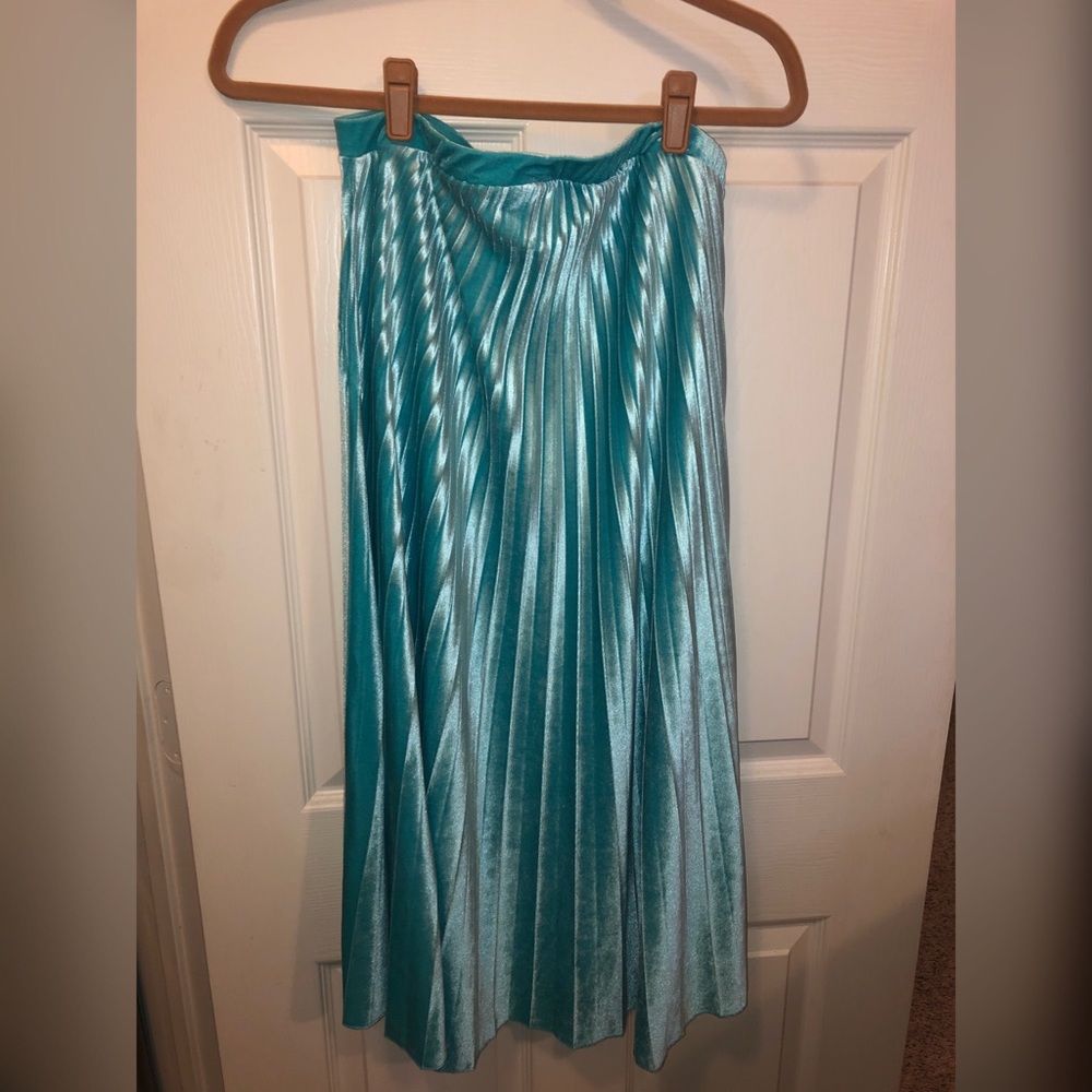 Asos size 10 pleated velour midi skirt